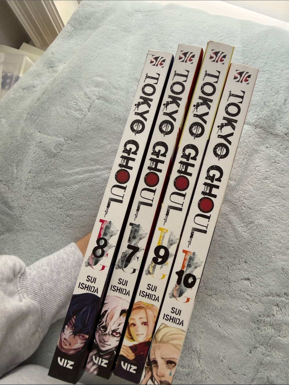 Indigo Tokyo Ghoul Manga Volumes 7-10 - White, Black, Red Accents